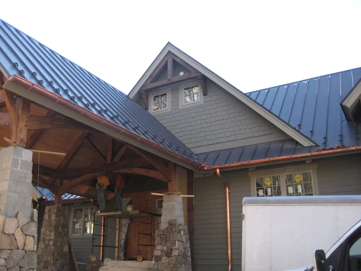 Craftsman Roofing team delivering quality roofing work in Holley